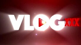 Sophia Burns seduces handyman with big ass shaved pussy in missionary cunilingus