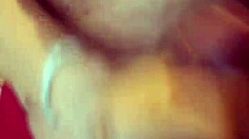 Sesso veloce con il mio amante vicino di casa mentre mio marito riposa