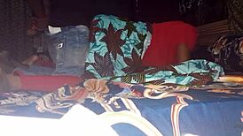 Pochyliłam się i walił mokrą cipkę od tyłu monstrualnym kutasem