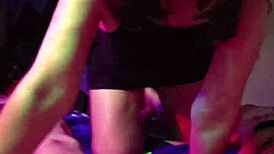 mi esposa me baila y me la chupa rico