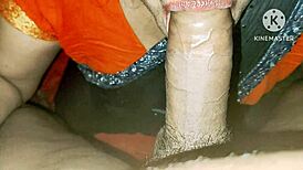 Indian desi bhabhi fucking neighbour boys