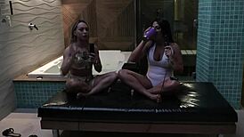 como come�ou sua jornada no porn� virou meme com o pistolinha se conheceram no banheiro e gostou de ter o umbigo lambido - bianca demarchi sheer red