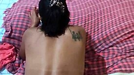 Married wife enjoys muff diving and cum licking