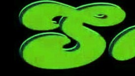 Mr. Saltysin karvainen pillu sotkuinen ja märkä siro babe isolla kyrvällä tatulla