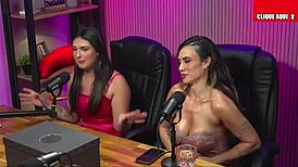 Blonde and brunette lick shaved pussies