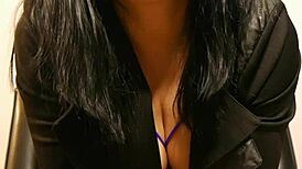 Milfycalla's foot fetish adventure for slaves