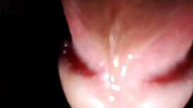 mi sobrino me manda un video mojando. Sugestivamente.