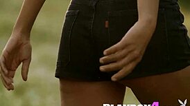 Sweet Anetta Keys Exposing Hot Body!