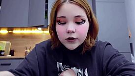 Furiyssh appears as chubby amateur in alternative cute style for pretty mugbang session.