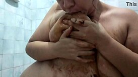 Me masturbating covered in chocolate until finishing