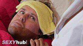 Jsem ebony UK holka Lola Marie, lížu piču a cucám ptáka v nemocniční uniformě