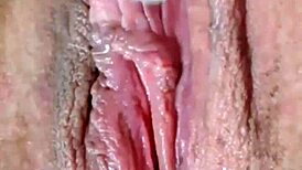 so horny fingering this wet pussy with my finger deep inside 😍