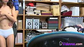 Jasmine kiinni varastamisesta ja kovaan panontaan!