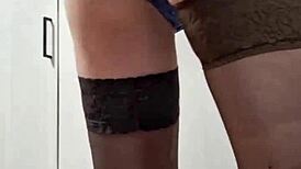 Sexy balloons mistress Elza Kom's financial domination unfolds with heels and lipstick.