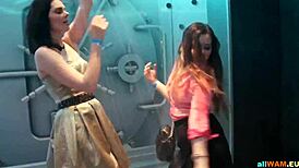 hot euro babes dance softly 😘