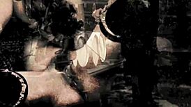 Fui a marmitinha do casal DNA, com big ass wife e husband em lesbian spanking.