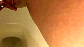 My Pretty Pierced Pussy Peeing!