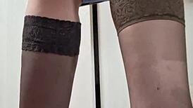 Sexy balloons mistress Elza Kom's financial domination unfolds with heels and lipstick.