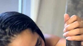 네가 그 거대한 자지를 프로처럼 빨아주는 거 보는 게 좋아 -아마추어 커플- 니스델