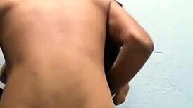 cogiendo rico en el baño con pareja mexicana