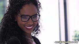 Romy Indy Satisfying Every Foot Fetish