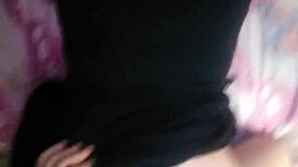 Me coge en cuatro en el cuarto de mis primos