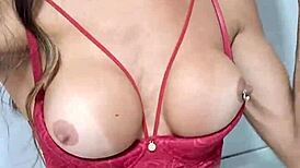 Paloma Veiga shows her beautiful 24cm cock