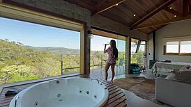 Renatinha, show me those big tits in the cabin?