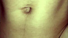 Kitty jazdí na monštruóznom kokote a cíti sa extra sexi