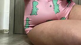 How a Normal Day Looks When I'm Alone, Big Tits and Ass in Solo Amateurs