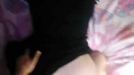 Me coge en cuatro en el cuarto de mis primos