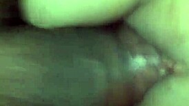 Le Encanta Cerrar La Piernas