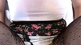 Petite tetona recibe golpes de misionero despues de la escuela