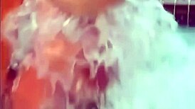 Hey check out these jumping boobs