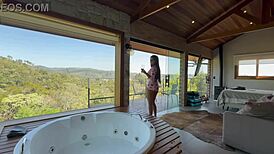 Renatinha, show me those big tits in the cabin?