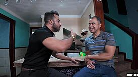 Vencendo o medo com big black cock ride from wife 😜