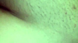 Le Encanta Cerrar La Piernas