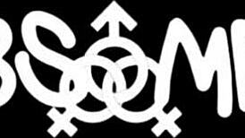 hardcore lesbians trib with toy between hot pussies