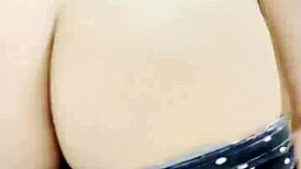 Look at that sexy ass in leggings with big natural tits on blonde babe