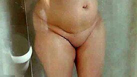 The naked cleaner is here 😏