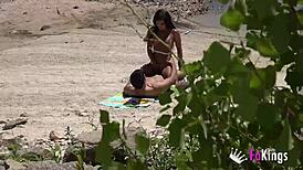 Natali Quinn najde cíl pro veřejný sex