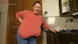 i love my huge bouncing tits on the beach