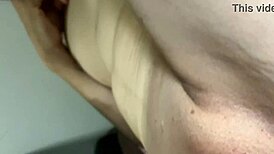 Ex-celebrity's beautiful pussy in Hawaii