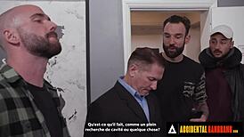 ويتني رايت الساخنة تحصل على جماع جماعي عرضي من أمن المطار!