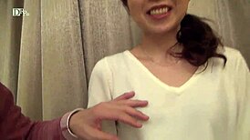 Kurvinska zrela Manami Sakurai lovi muškarce za pušenje pička