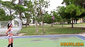 Lesbian Lick Each Others Pussies And Fingerbang