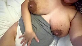 可愛いインド巨乳美女ムラムラ毛マンオナニー