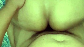 Hijastro barcelonista se folla a su coketa madrastra emelecista �quien ganar�