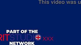 Naughty studentka cucá učiteli čurák