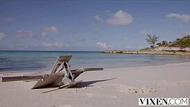 Vicki and Teanna Share Lesbian Paradise with Kissing and Licking